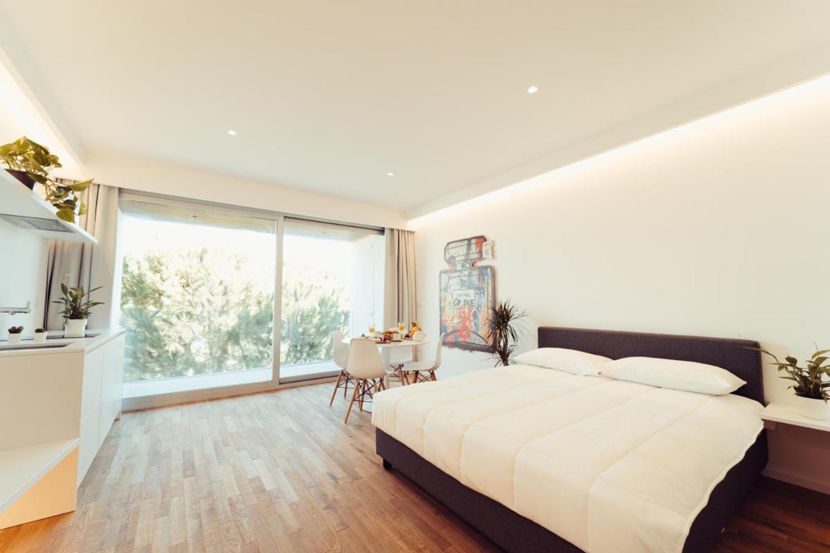 Marina Gardens Boutique&Suites Франкавилла-аль-Маре Экстерьер фото