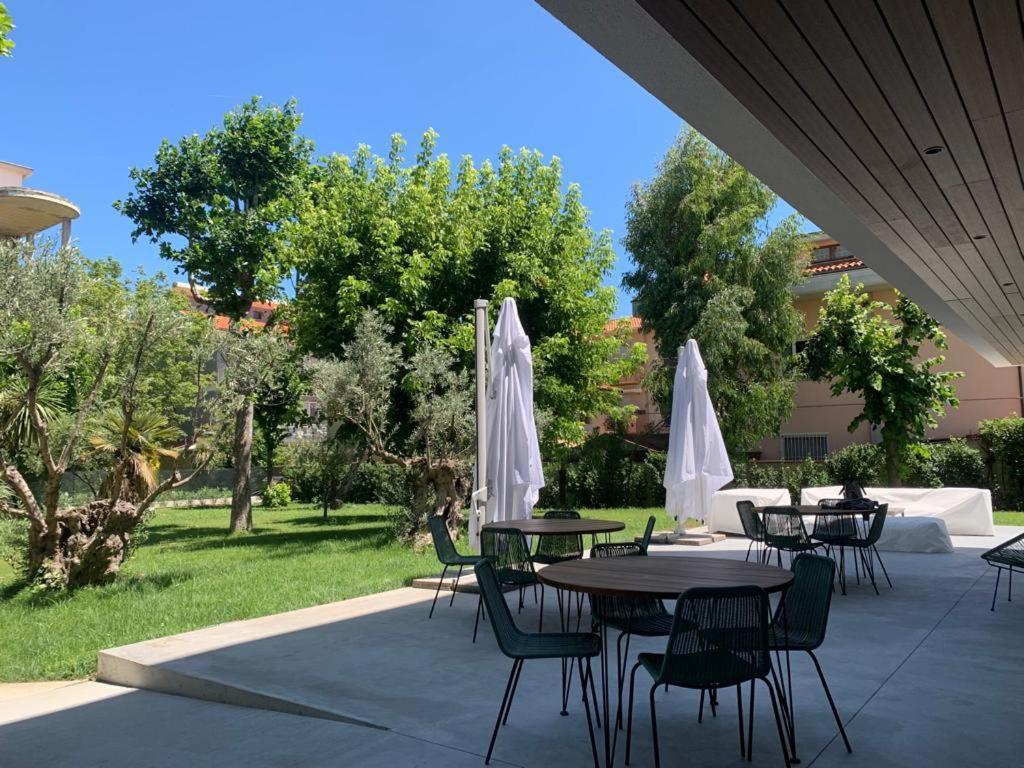 Marina Gardens Boutique&Suites Франкавилла-аль-Маре Экстерьер фото